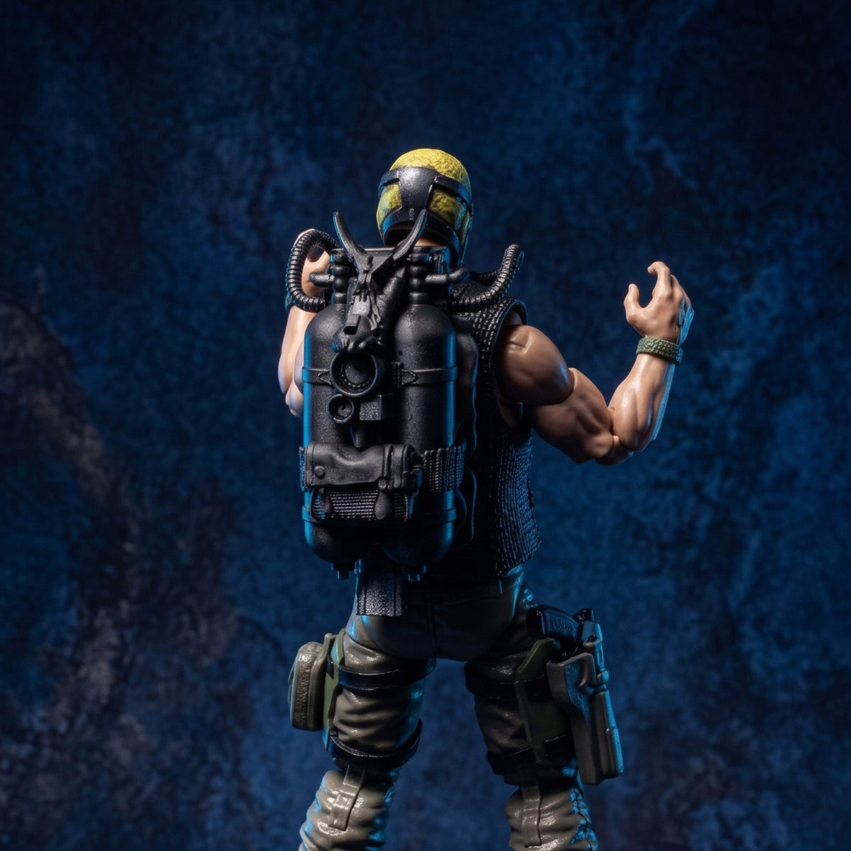 Croc Dive Tank